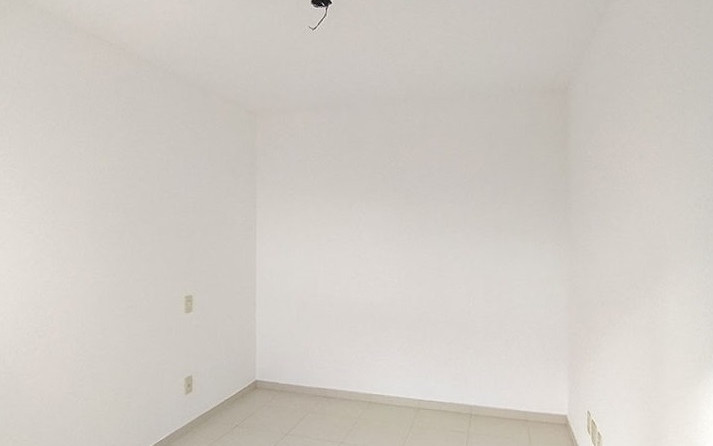 Esmeraldas Di Lourenzzo