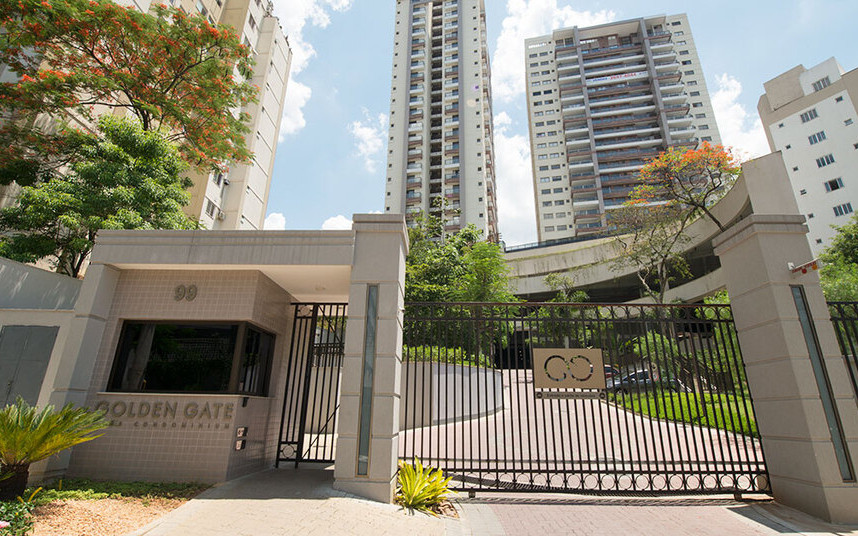 Golden Gate Club Condominium
