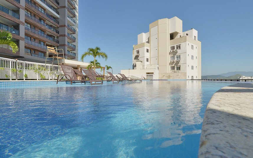 Golden Gate Club Condominium