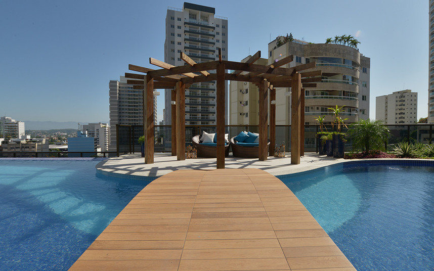 Golden Gate Club Condominium