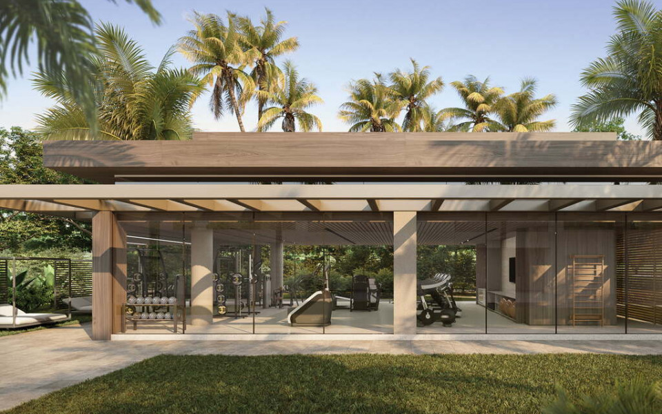 Golden Lake - Lake Victória