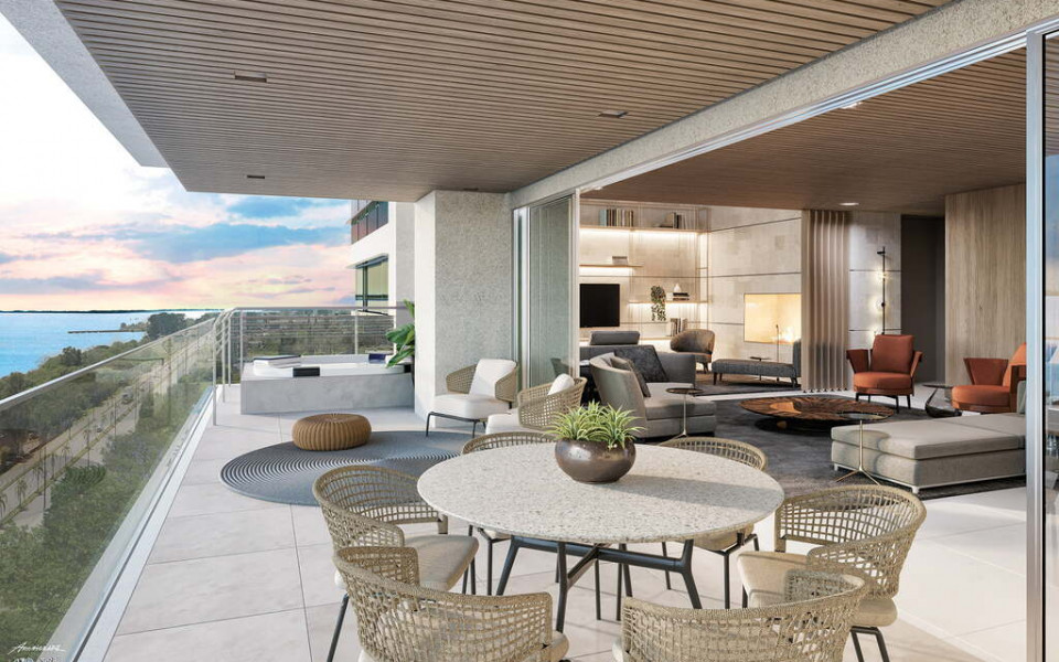 Golden Lake - Lake Victória