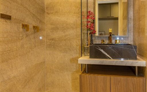 Grand Vitrali - REMAX