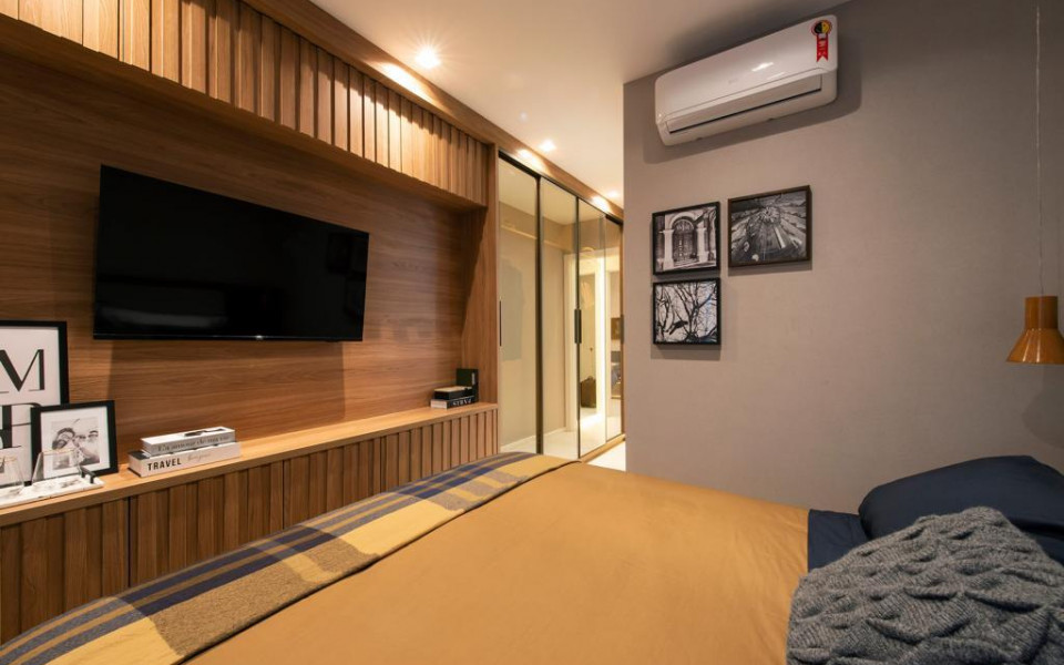 Highlights Dr. Nelson Moretti