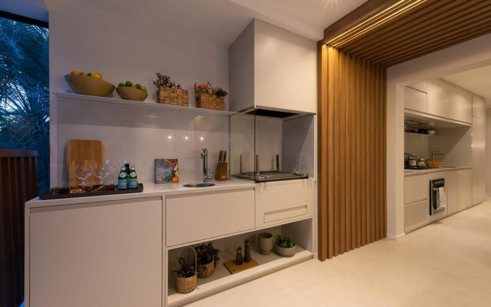 Highlights Dr. Nelson Moretti