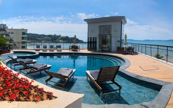 Infinity Club Residence