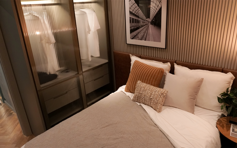 Kronos Moema by Kallas Arkhes