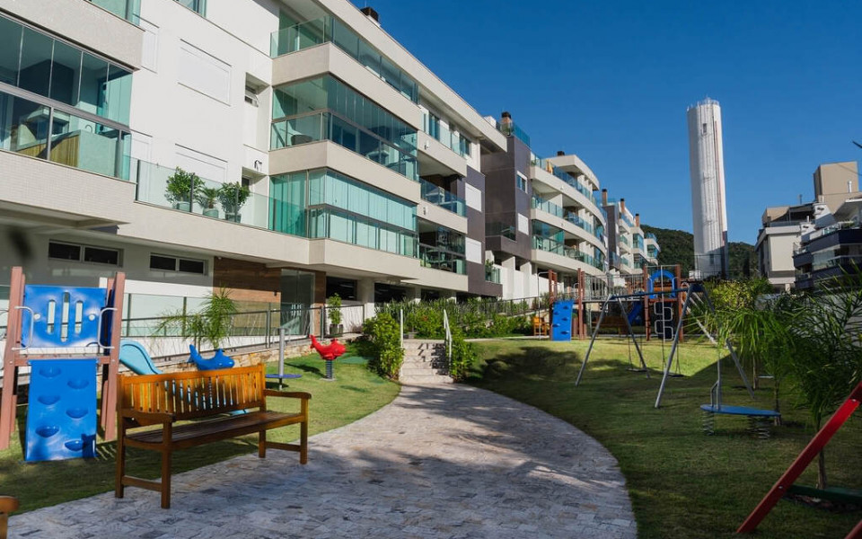 Oceanic Beach Front Residence