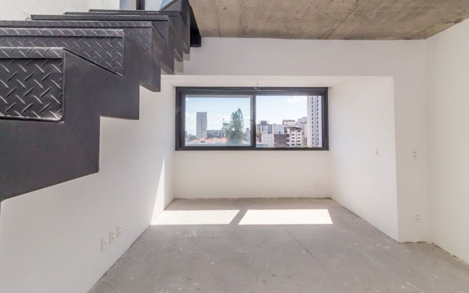 Praça 4 Apto LF0002RE8R