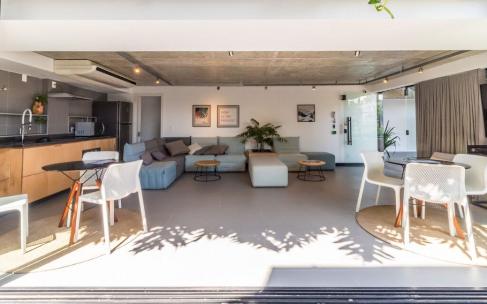 Praça 4 Apto LF0002RE8R