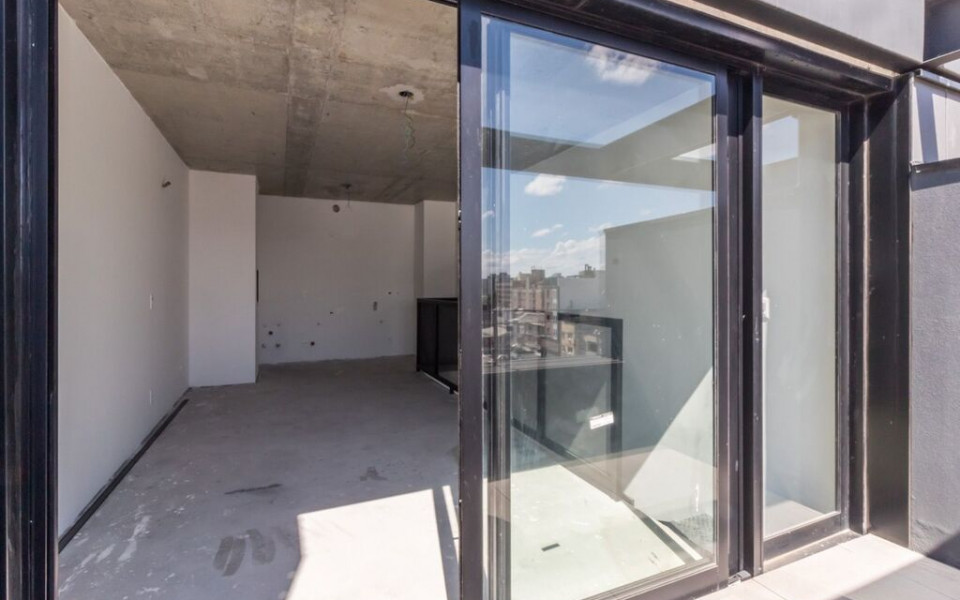 Praça 4 Apto LF0002RE8R