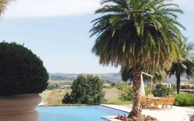 Quintal da Baronesa Casa CA2060