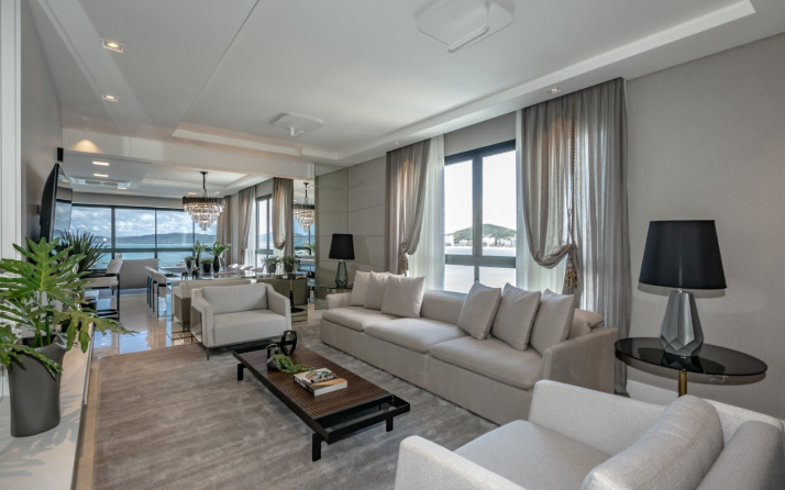 Sunset Valley Summer Residence