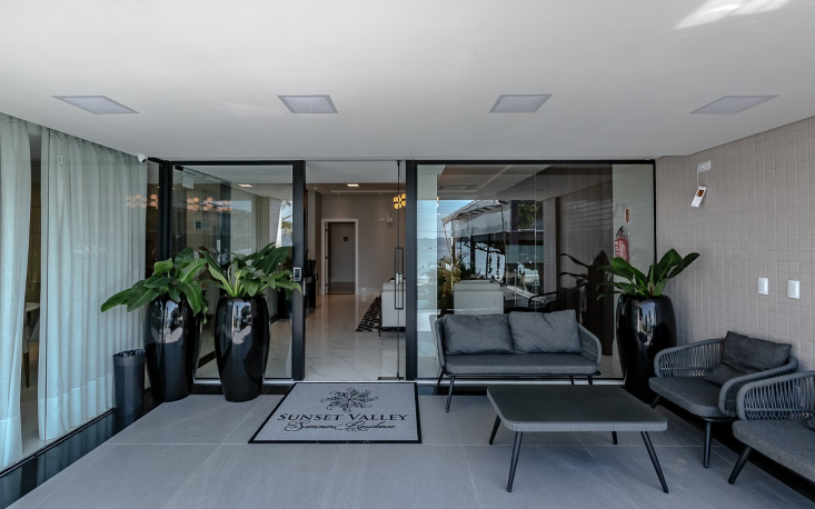 Sunset Valley Summer Residence