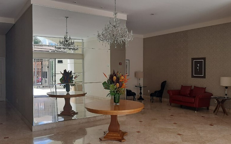 The Address Capote Valente