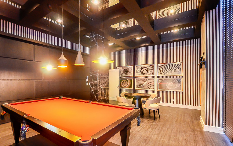 White Premium Living