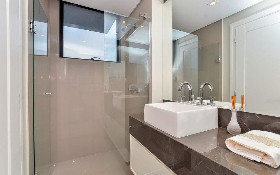 White Premium Living