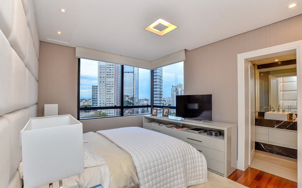 White Premium Living