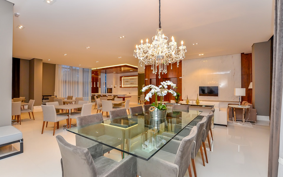 White Premium Living