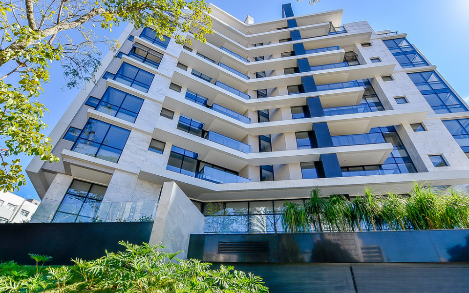 White Premium Living