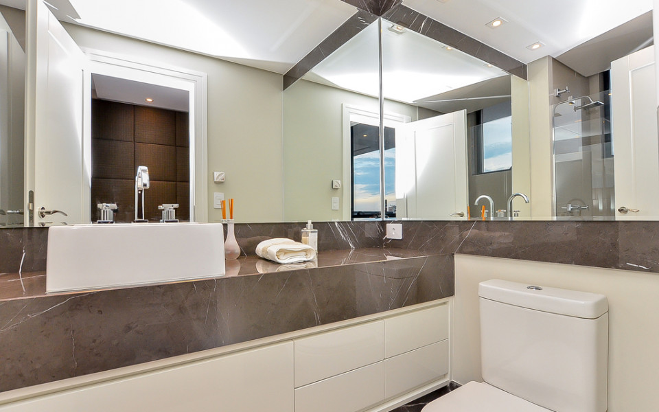 White Premium Living