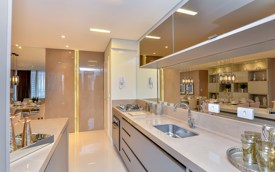 White Premium Living