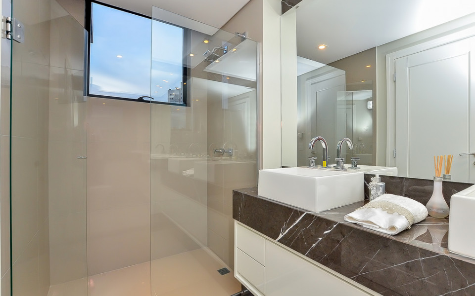 White Premium Living