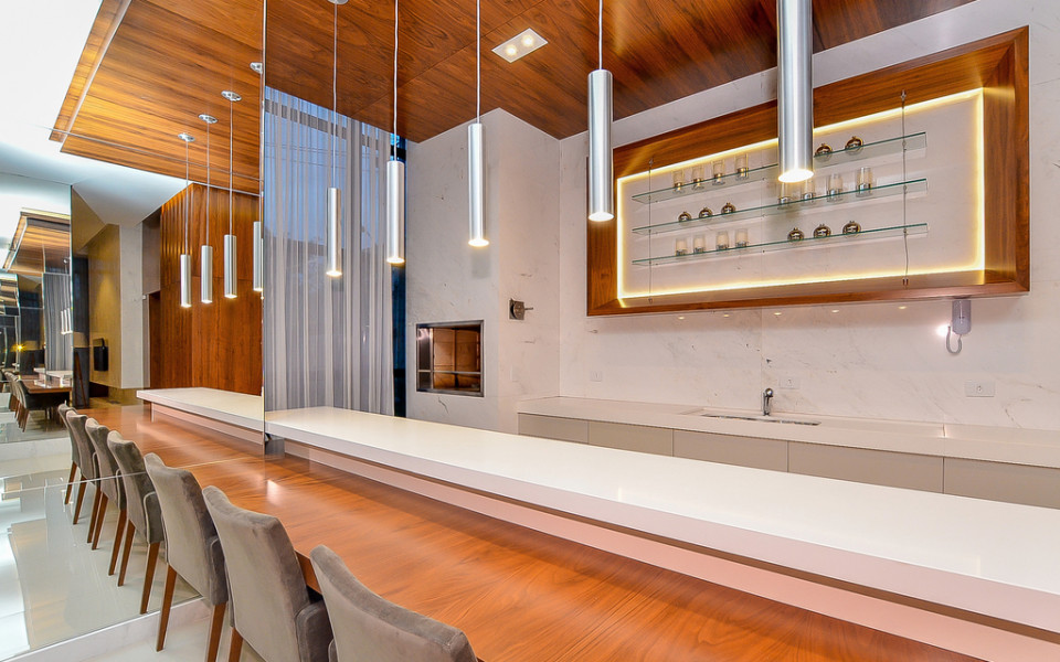 White Premium Living