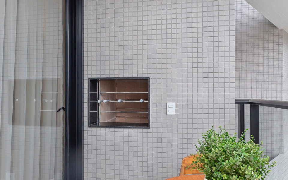 White Premium Living