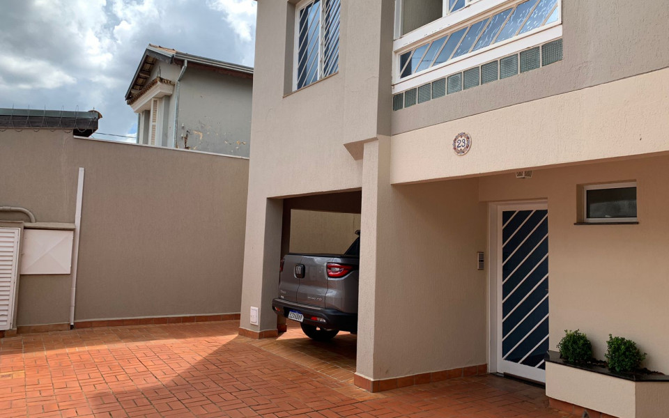 Casa à venda em Centro