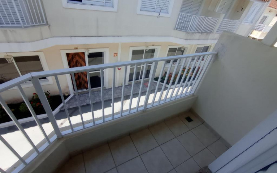 "Desfrute da tranquilidade em um charmoso Villagio litorâneo em Bertioga."