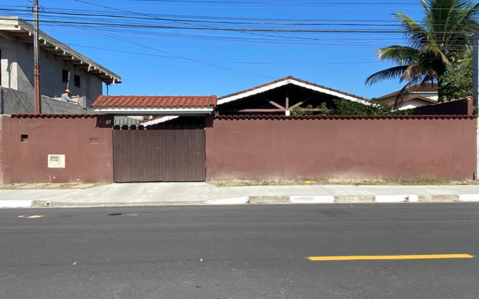 "Casa térrea encantadora: conforto , aconchego e praticidade em um só lugar!"